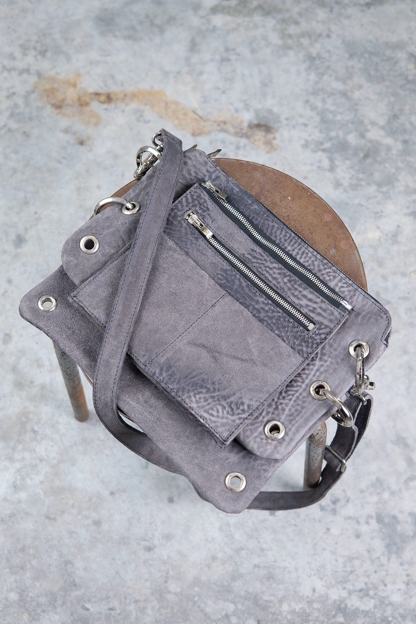 HORSE BUTT RG LEATHER SMALL BAG RA-1