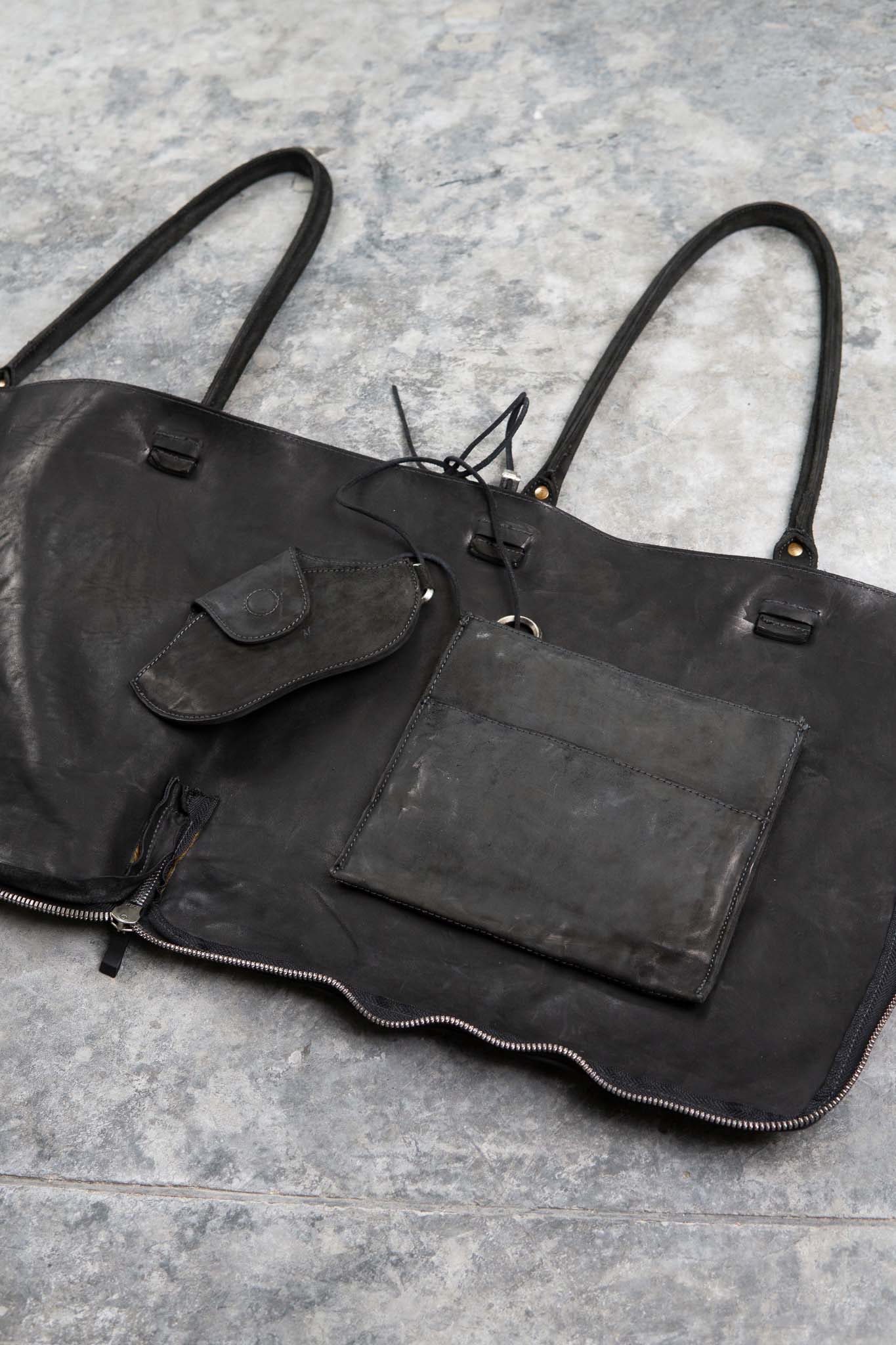 HORSE BUTT LEATHER BAG TOTO WB-2 UNLINED WITH MEDIUM PURSE AND GLASSES CASE PIECE DYED