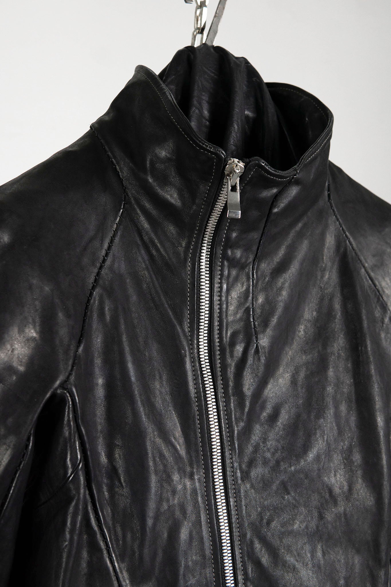 HORSE LEATHER HI-COLLAR ZIP BLOUSON JB-1