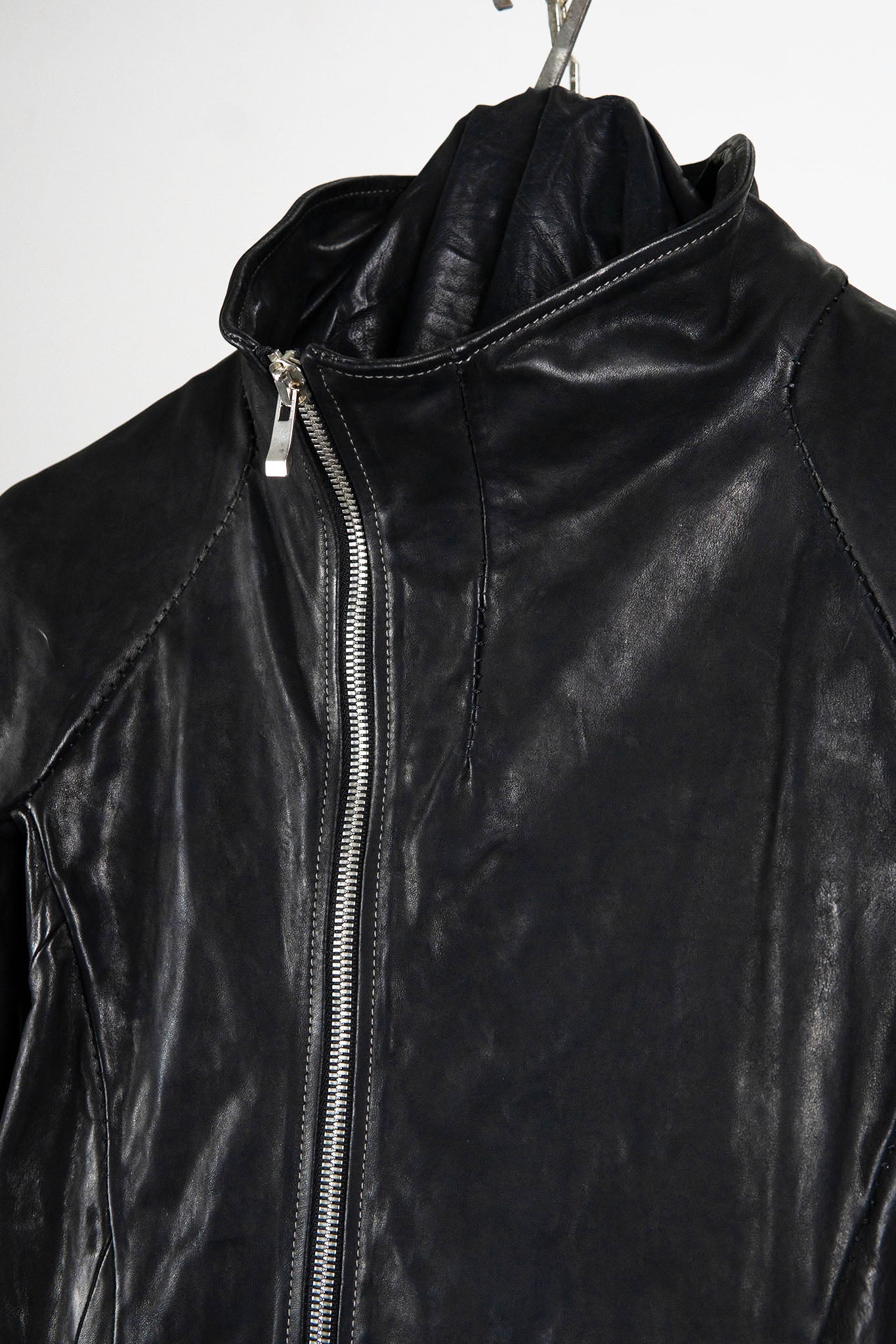 HORSE LEATHER HI-COLLAR ZIP BLOUSON JB-1