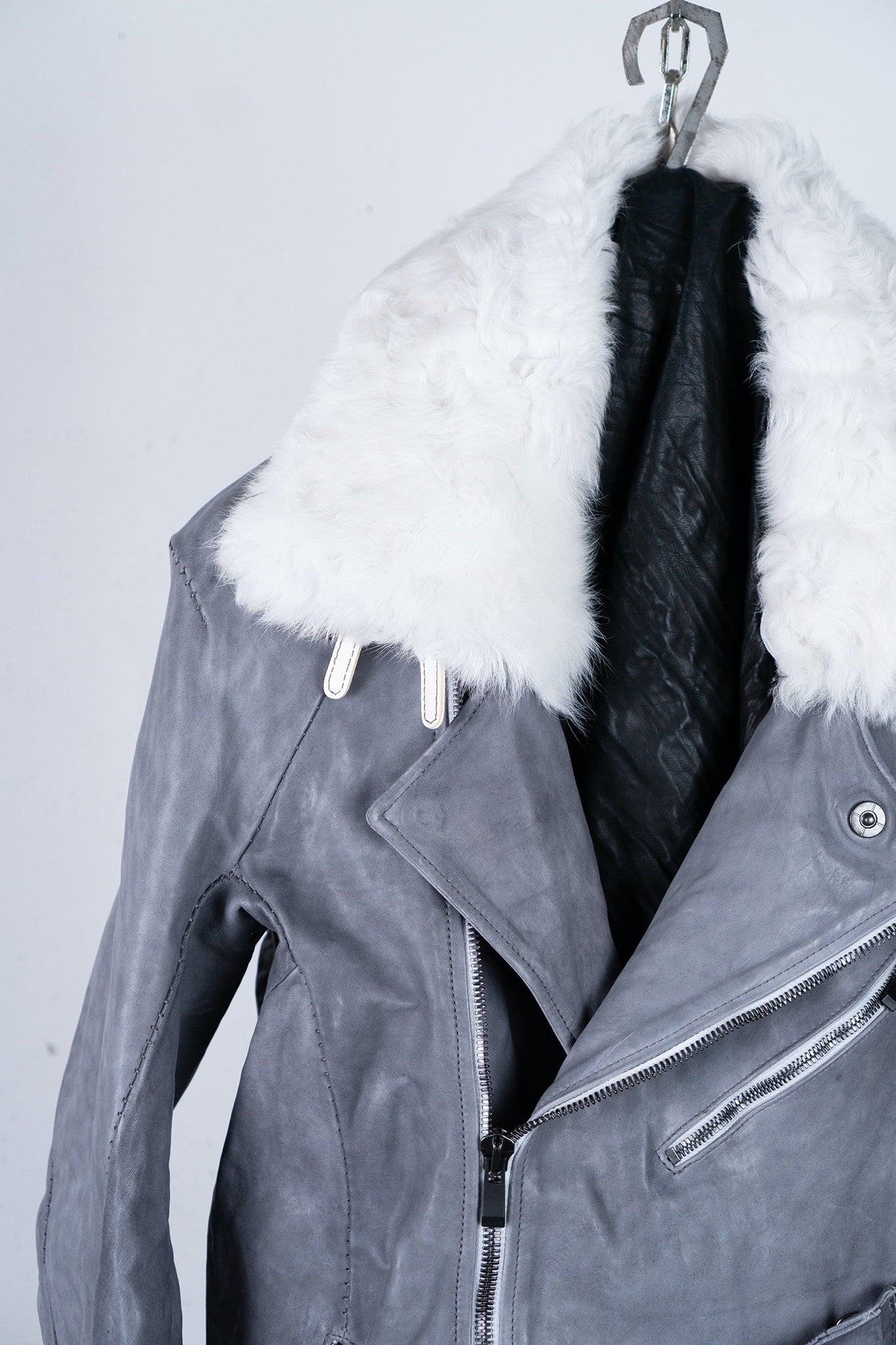 HORSE WHITE LEATHER DOUBLE BREAST MILITARY MOTO OVER POCKET MB-2 WITH SHEARLING COLLAR