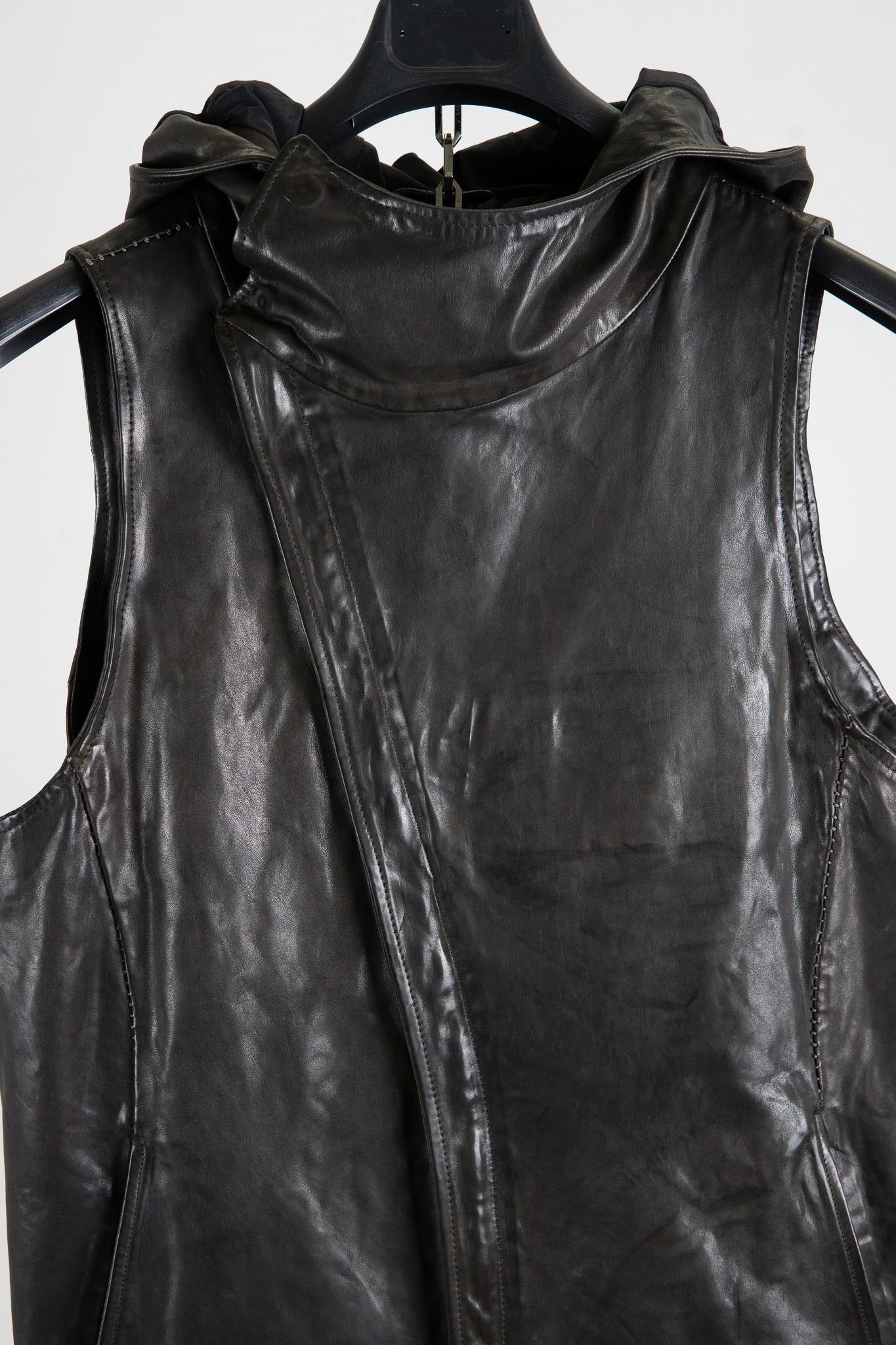HORSE LEATHER HI COLLAR HOODED ZIP FRONT VEST LINED HV-2