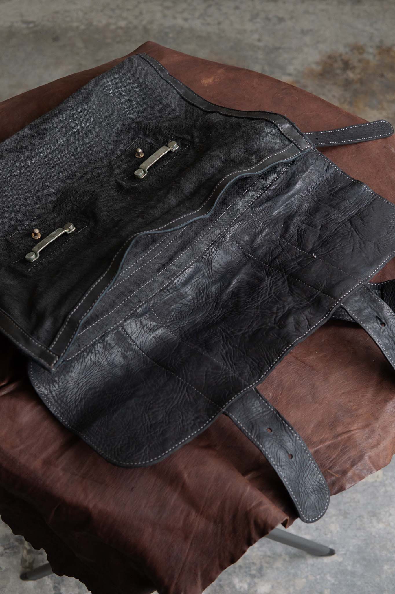 HORSE BUTT RG LEATHER + 1950's VINTAGE LINEN BAG MAIL MM-5