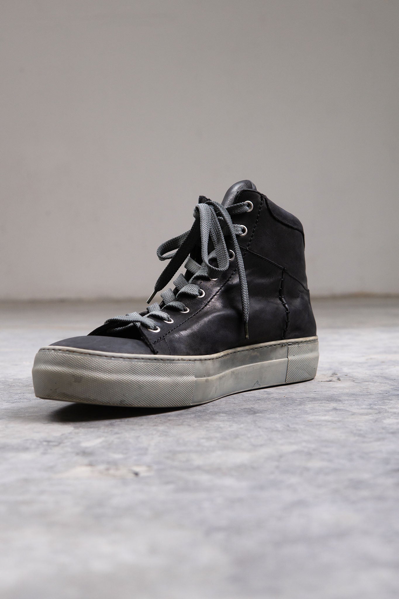 HORSE LEATHER SNEAKER SS-1H HIGH CUT WHITE HIGH RUBBER SOLES PIECE DYED