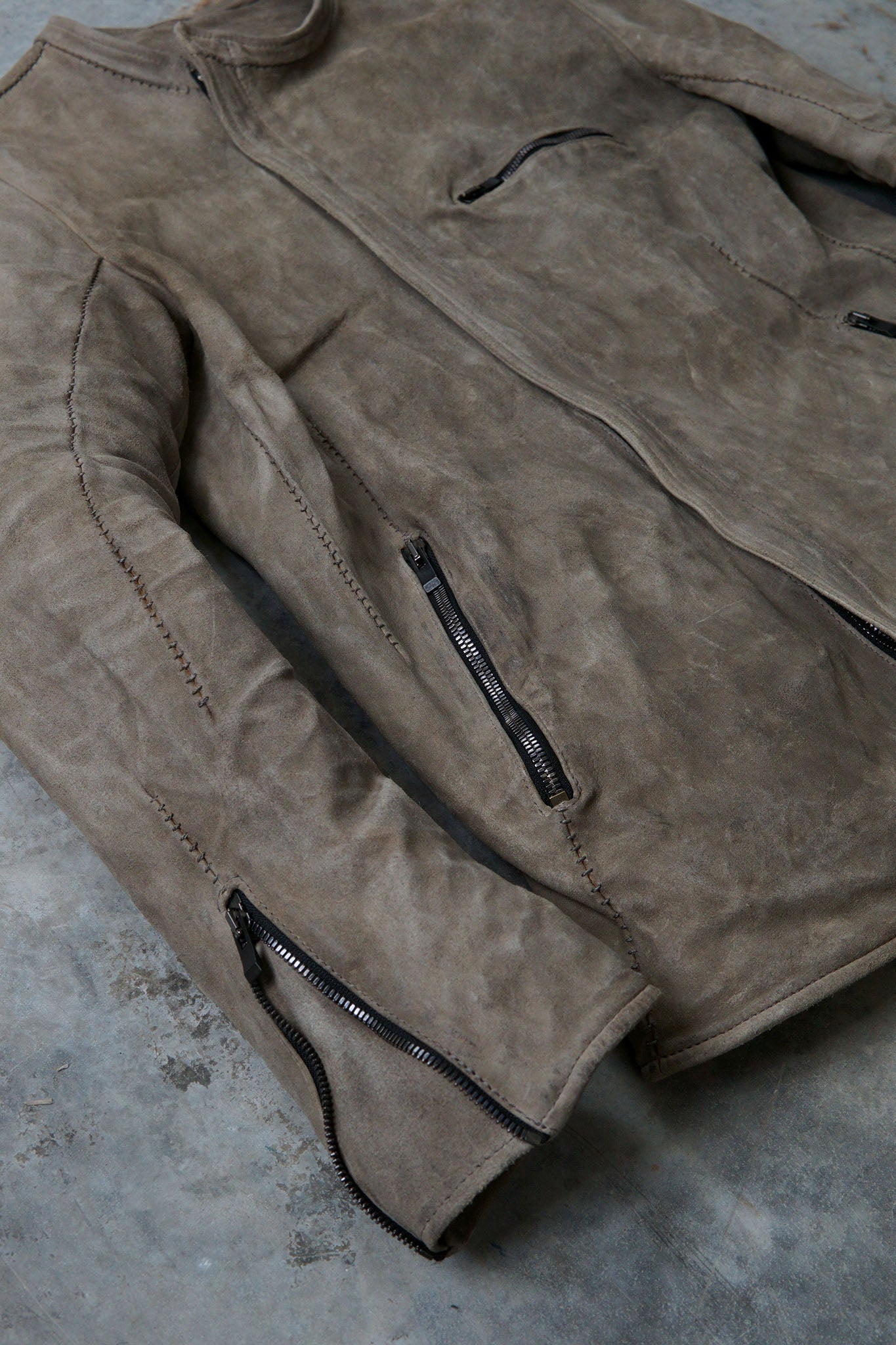 HORSE LEATHER STAND UP COLLAR JACKET WITH ONE PIECE SLEEVES