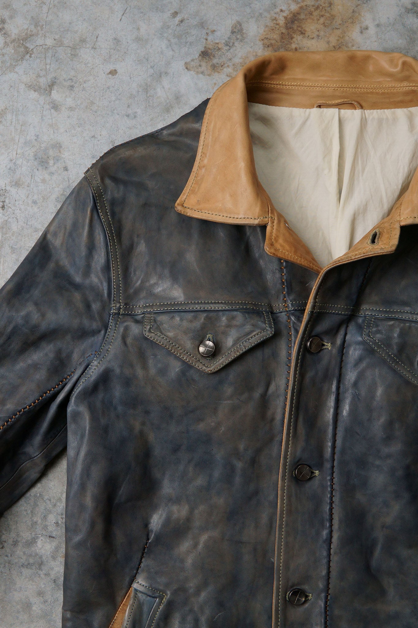 HORSE LEATHER "JEAN" JACKET WITH ONE PIECE SLEEVES