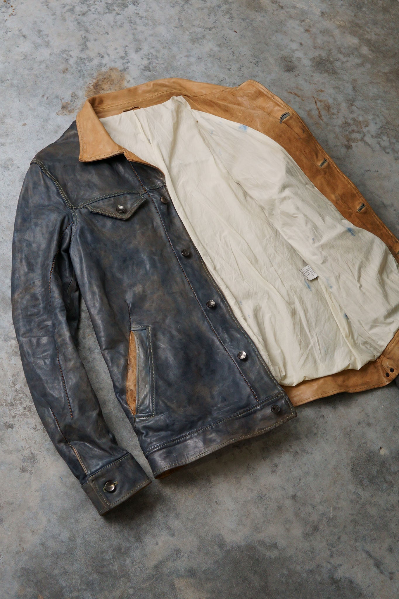 HORSE LEATHER "JEAN" JACKET WITH ONE PIECE SLEEVES