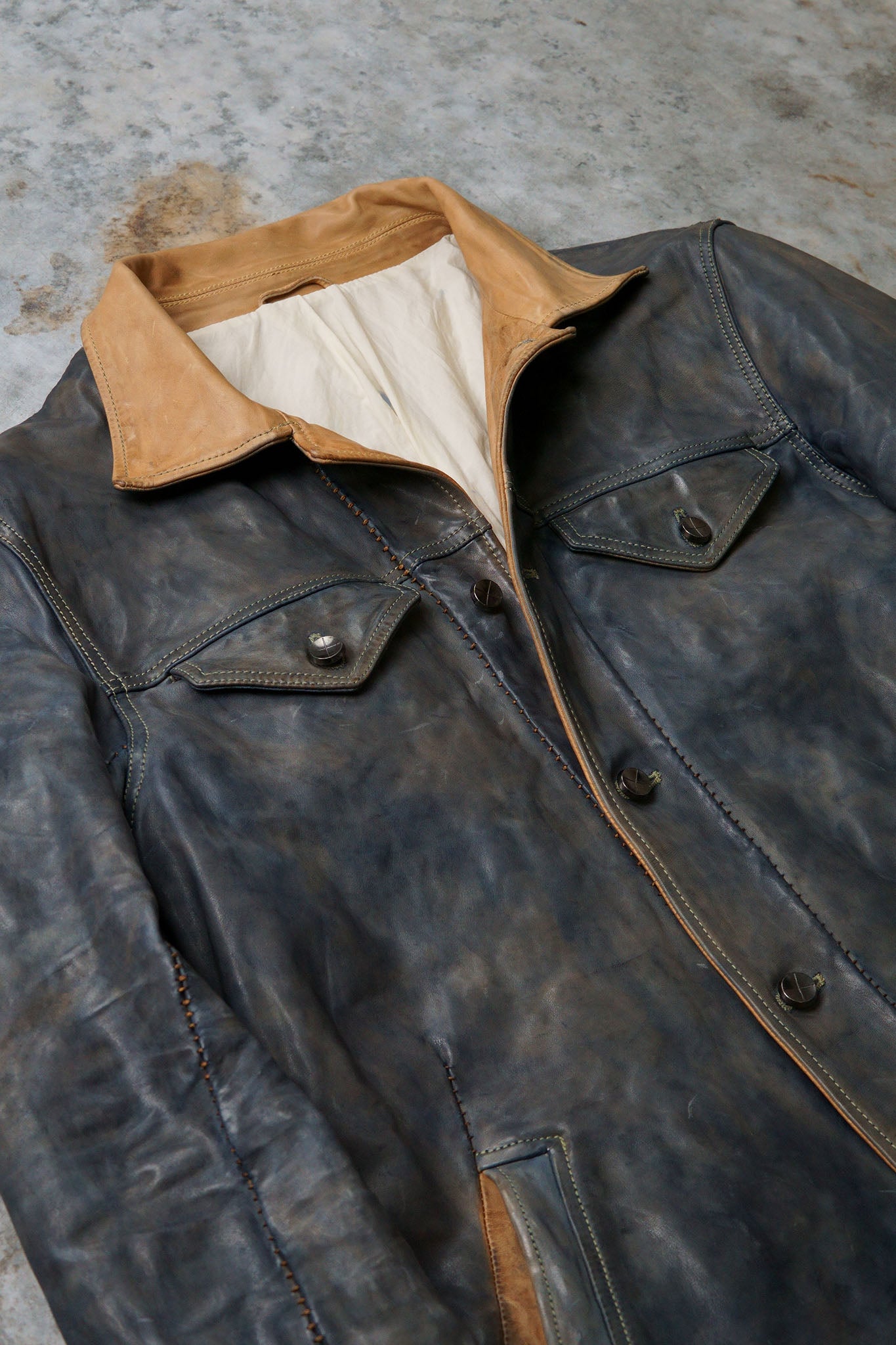 HORSE LEATHER "JEAN" JACKET WITH ONE PIECE SLEEVES