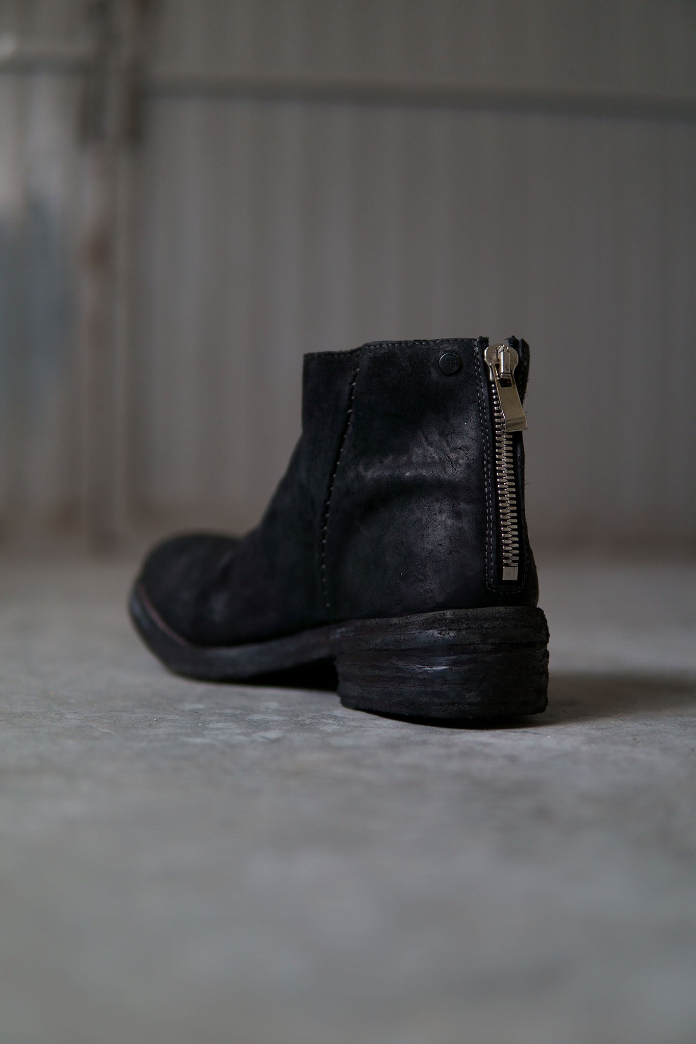 HORSE LEATHER BACK ZIP SHORT BOOTS WITH L2 LEATHER SOLES