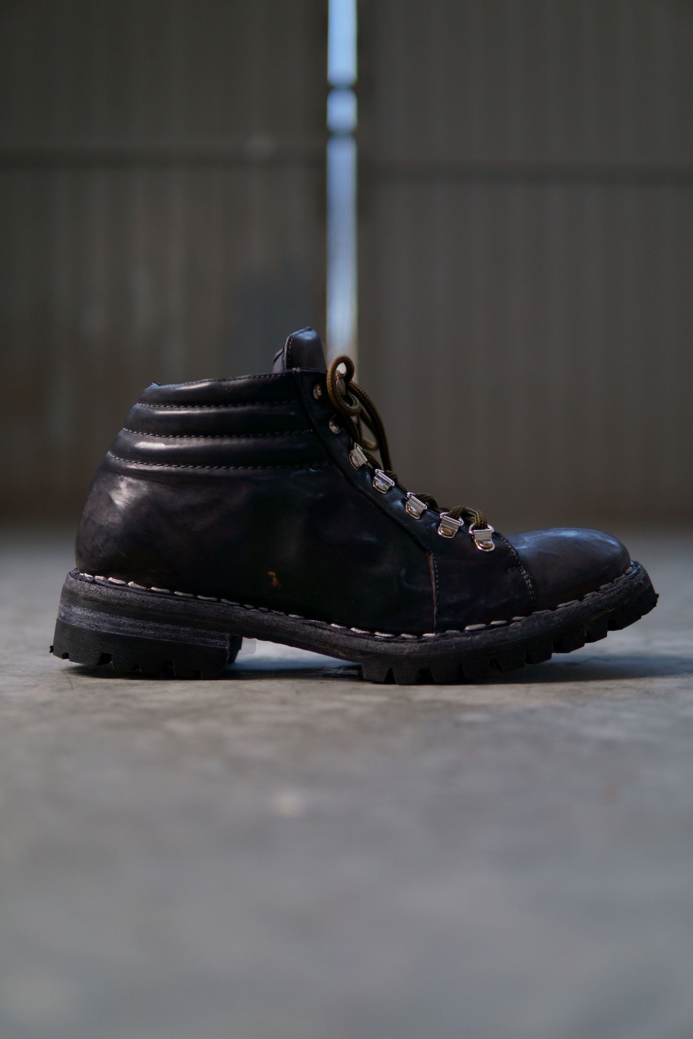 HORSE LEATHER TREKKING BOOTS WITH VIBRAM SOLES AND GOODYEAR WELT