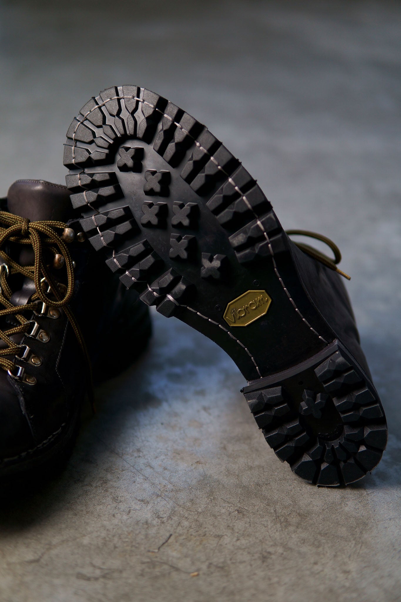 HORSE LEATHER TREKKING BOOTS WITH VIBRAM SOLES AND GOODYEAR WELT
