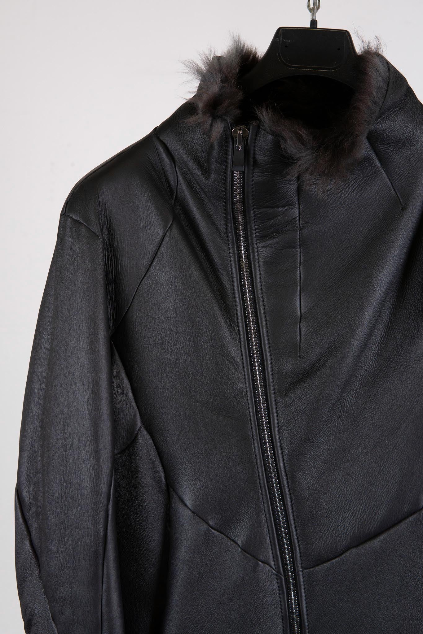 SHEEP SHEARLING HI-COLLAR CARVED ZIP BLOUSON LINED JB-9