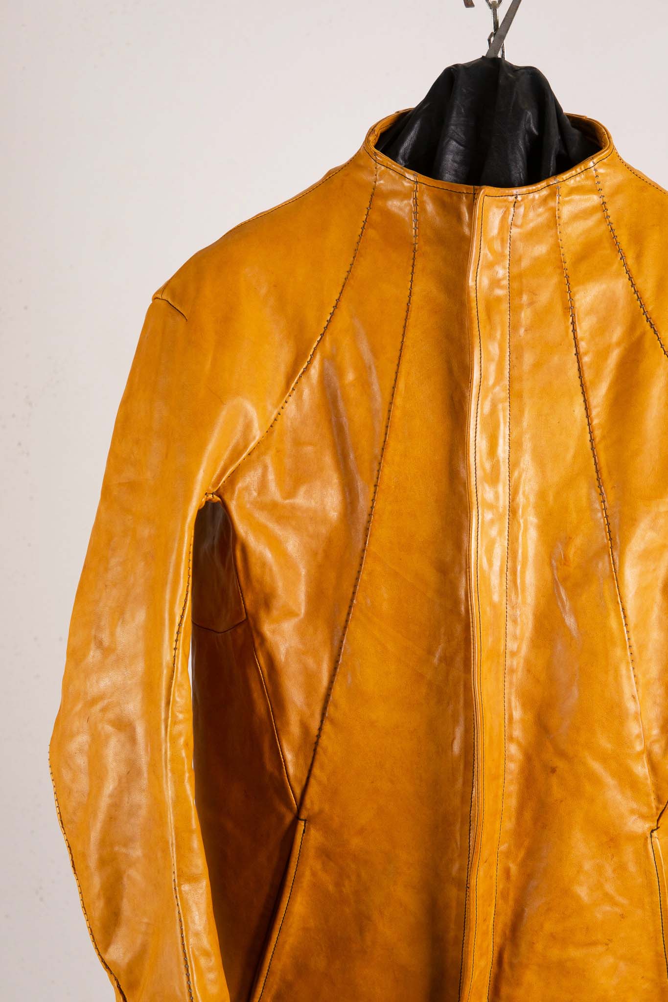 HORSE LEATHER T/NECK ZIP BLOUSON LINED TN-1Z