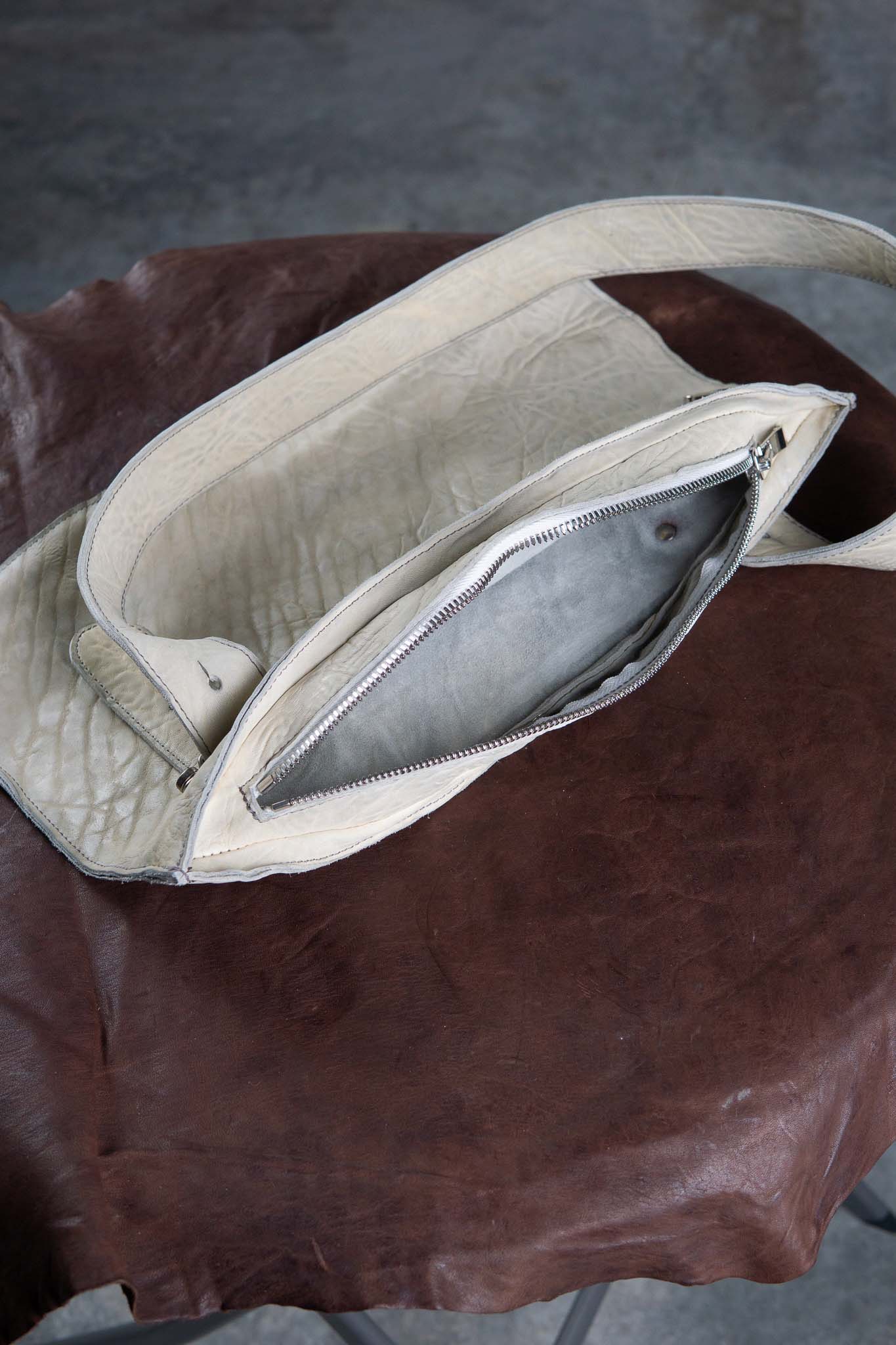 HORSE RG WHITE LEATHER BAG 2WAY FRAT BAG FB-1