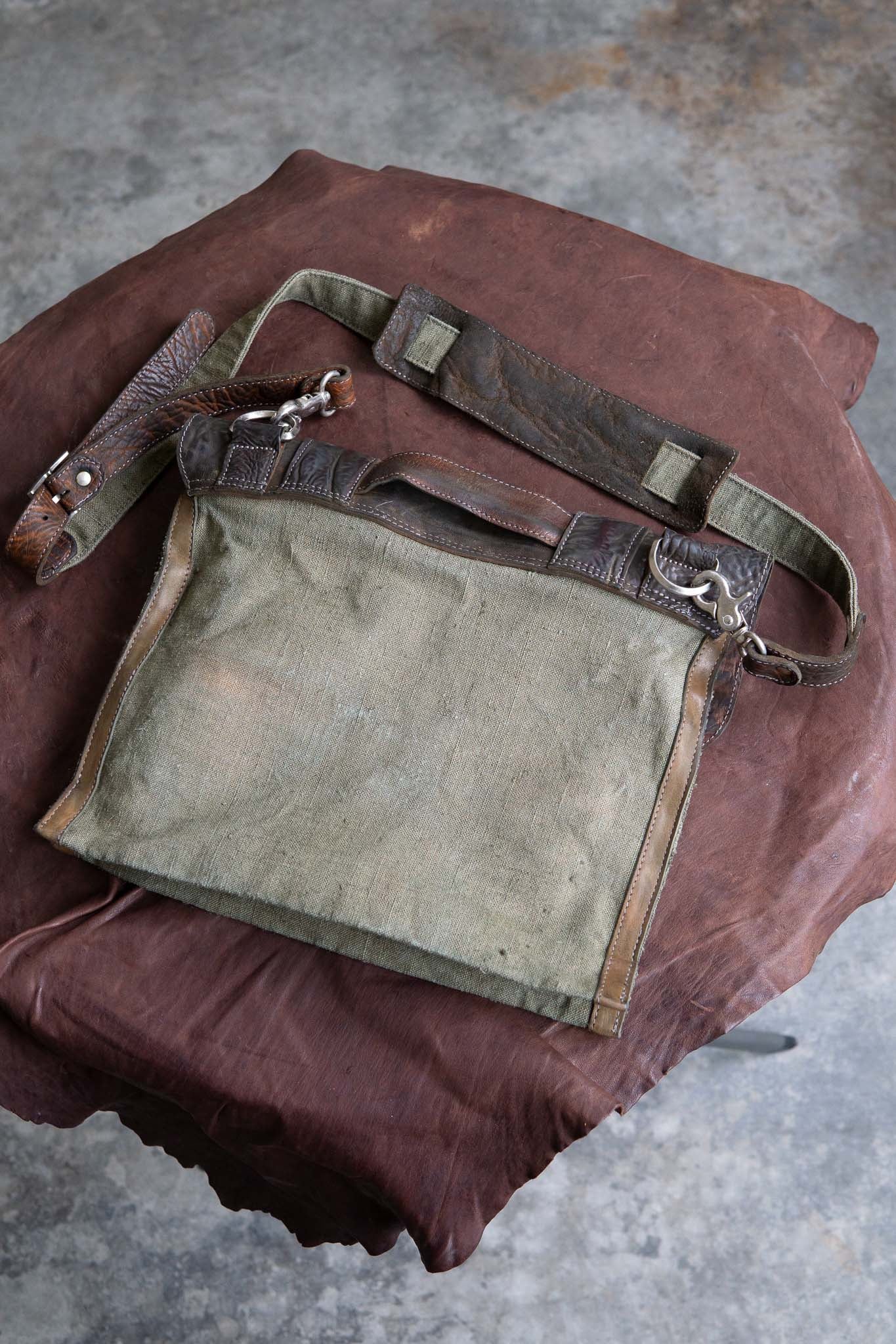 HORSE BUTT RG LEATHER + 1950's VINTAGE LINEN  BAG MAIL MM-5 SMALL