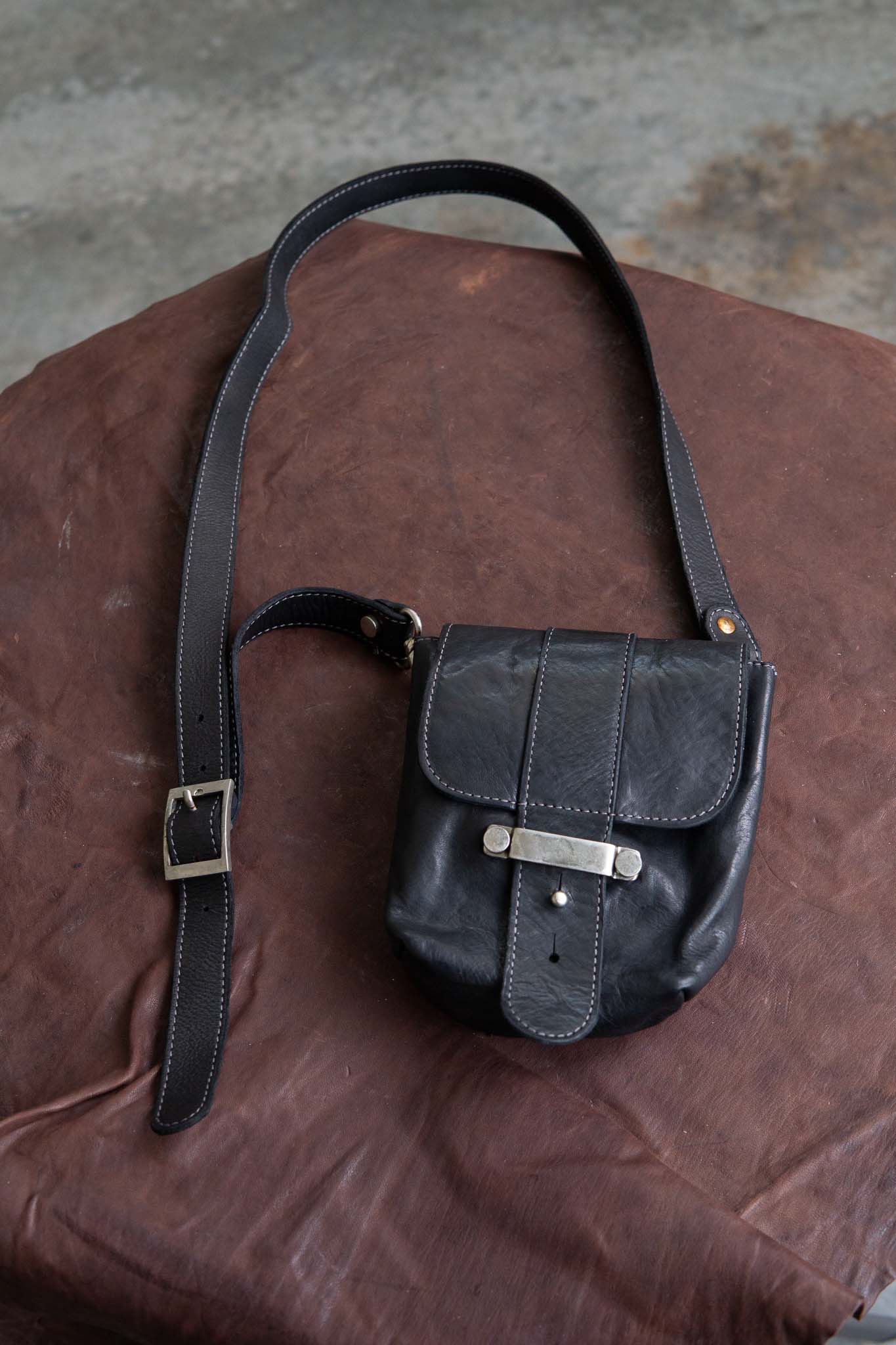 CALF SHOULDER LEATHER 2WAY POUCH MM-7