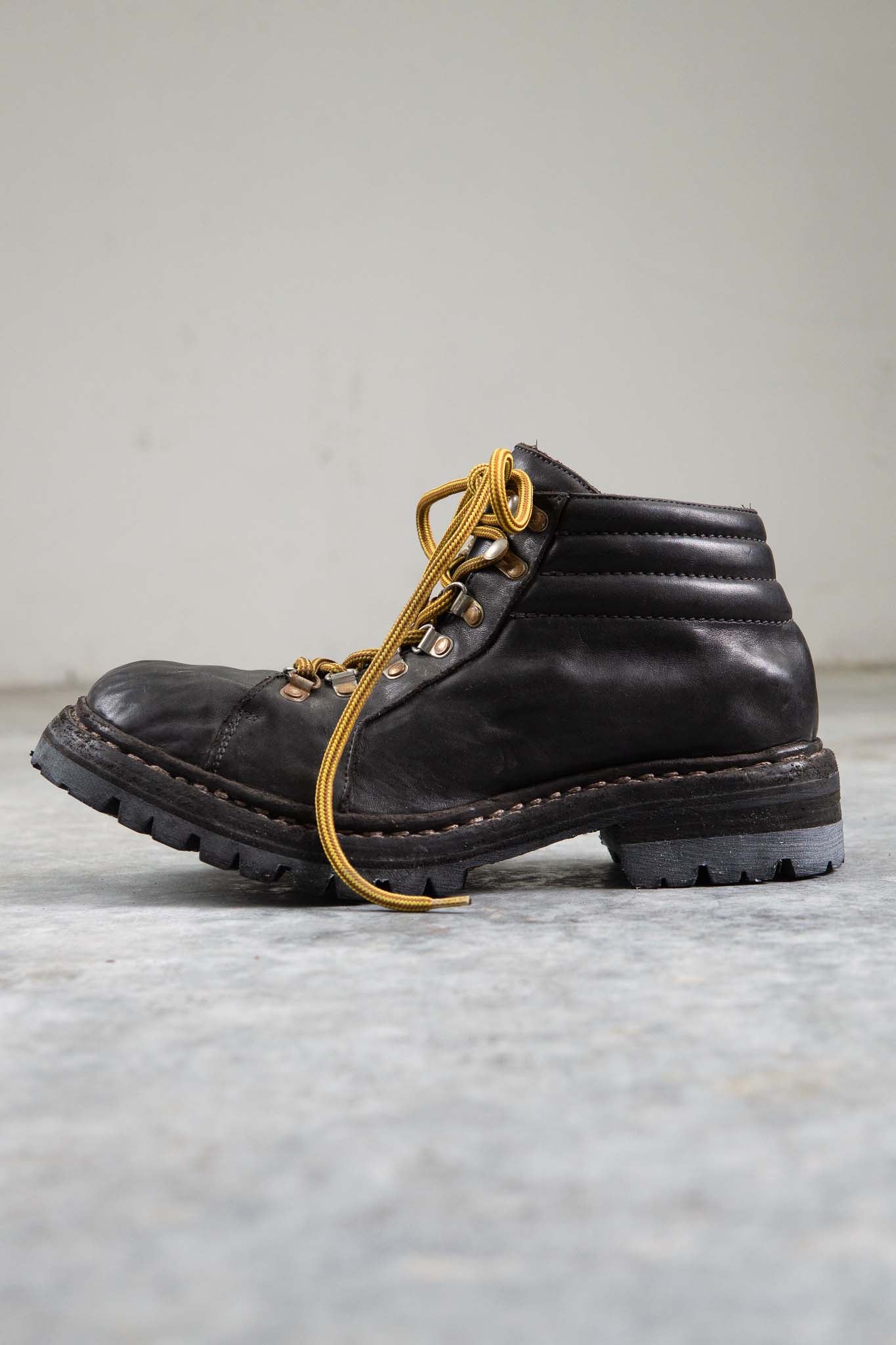 HORSE LEATHER VS TREKKING LINED VIBRAM SOLES GOODYEAR NORWEGIAN WELT PIECE DYED