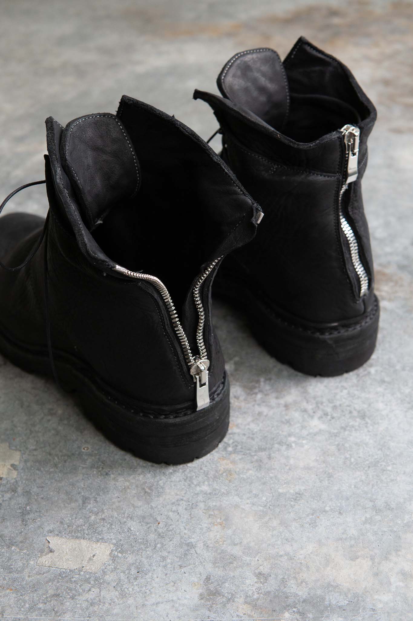 HORSE BUTT RG LEATHER BOOTS MT-1 GOODYEAR NORWEGIAN WELT VIBRAM SOLES PIECE DYED