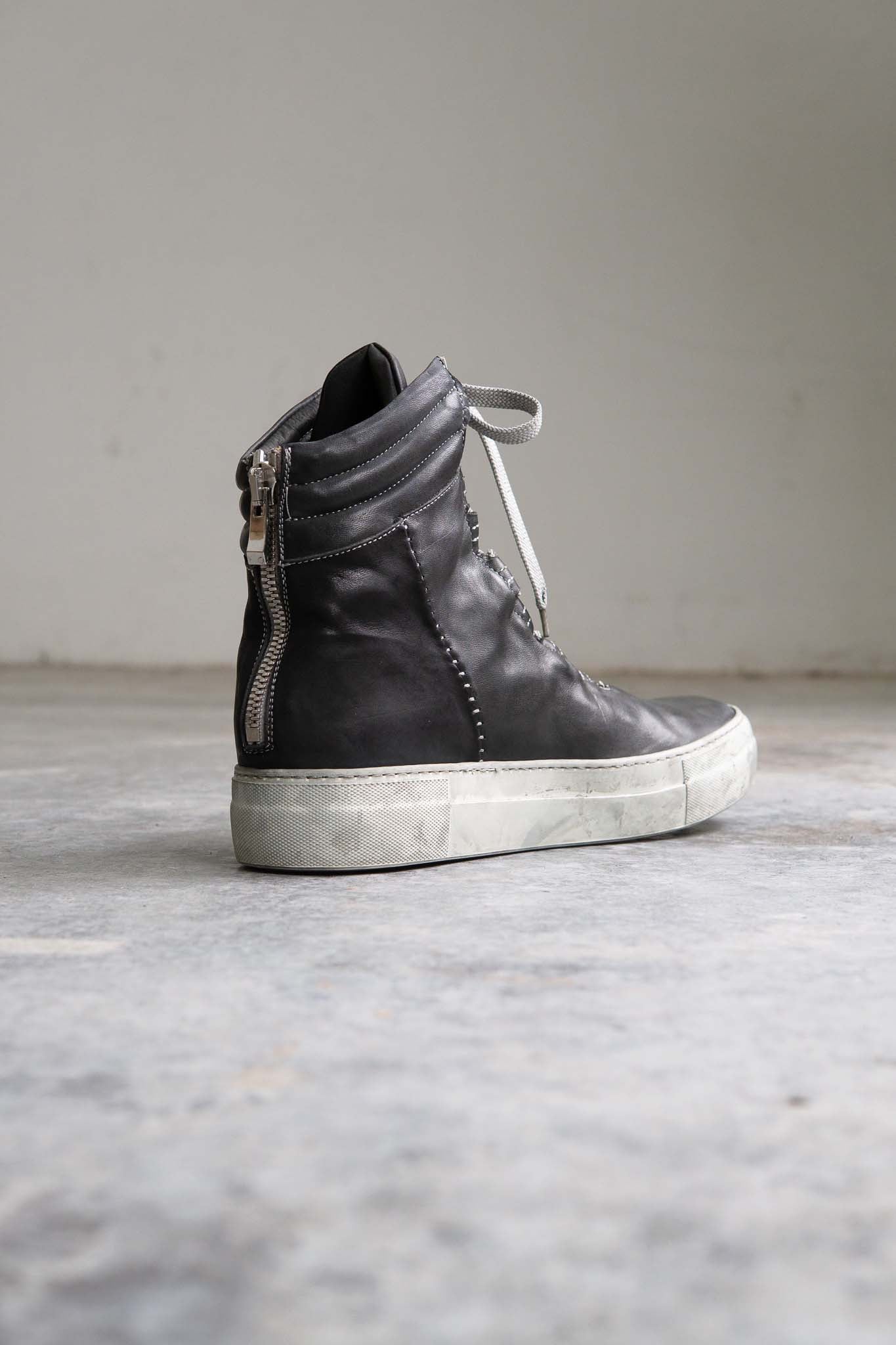 HORSE WHITE LEATHER SNEAKER CL-2 HIGH CUT WHITE HIGH RUBBER SOLES PIECE DYED
