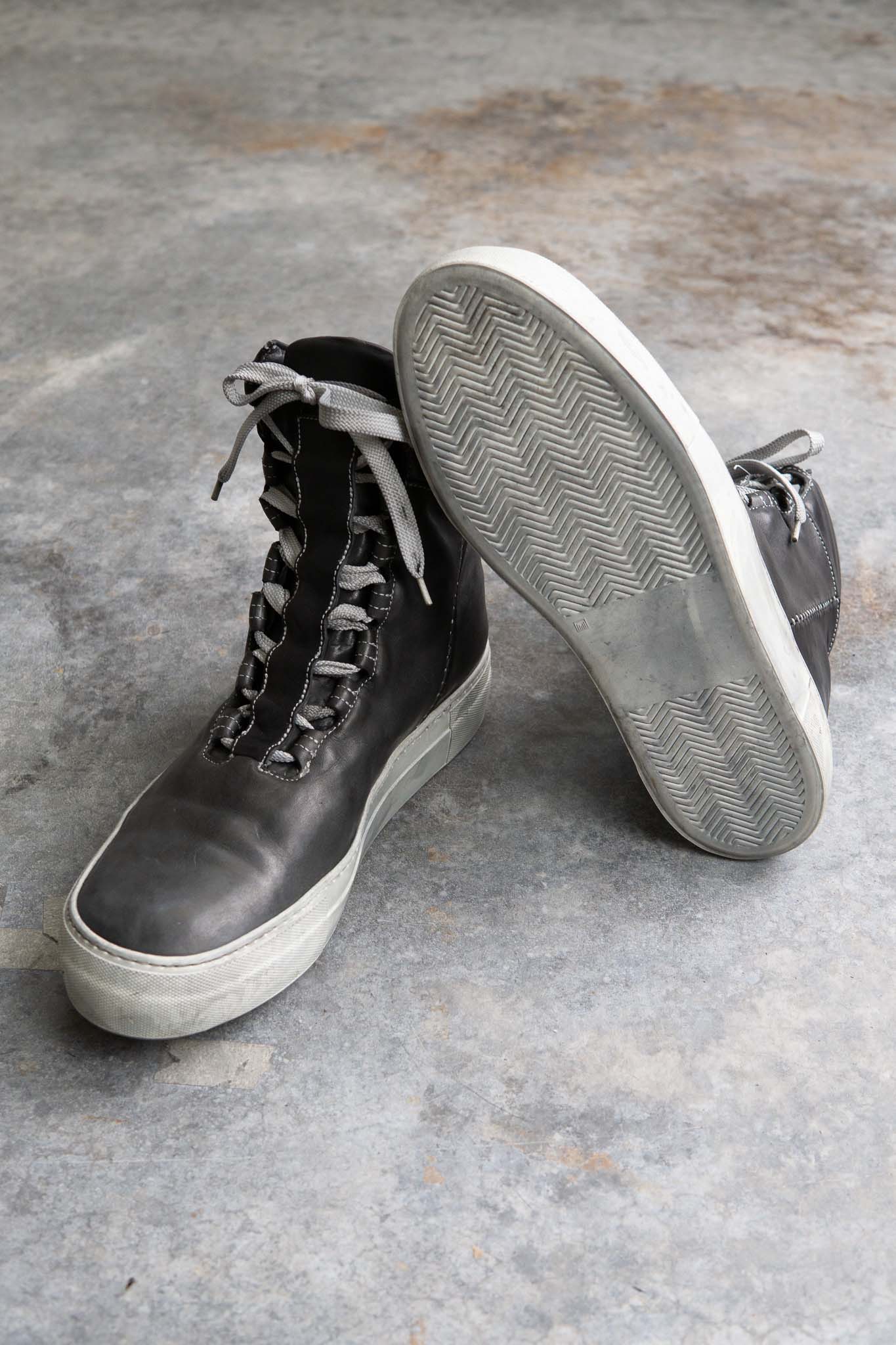 HORSE WHITE LEATHER SNEAKER CL-2 HIGH CUT WHITE HIGH RUBBER SOLES PIECE DYED