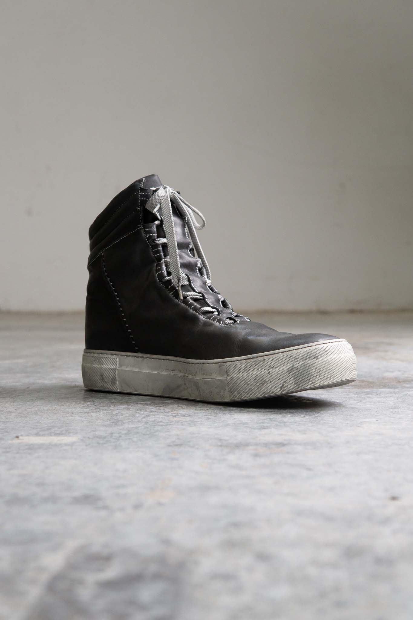 HORSE WHITE LEATHER SNEAKER CL-2 HIGH CUT WHITE HIGH RUBBER SOLES PIECE DYED