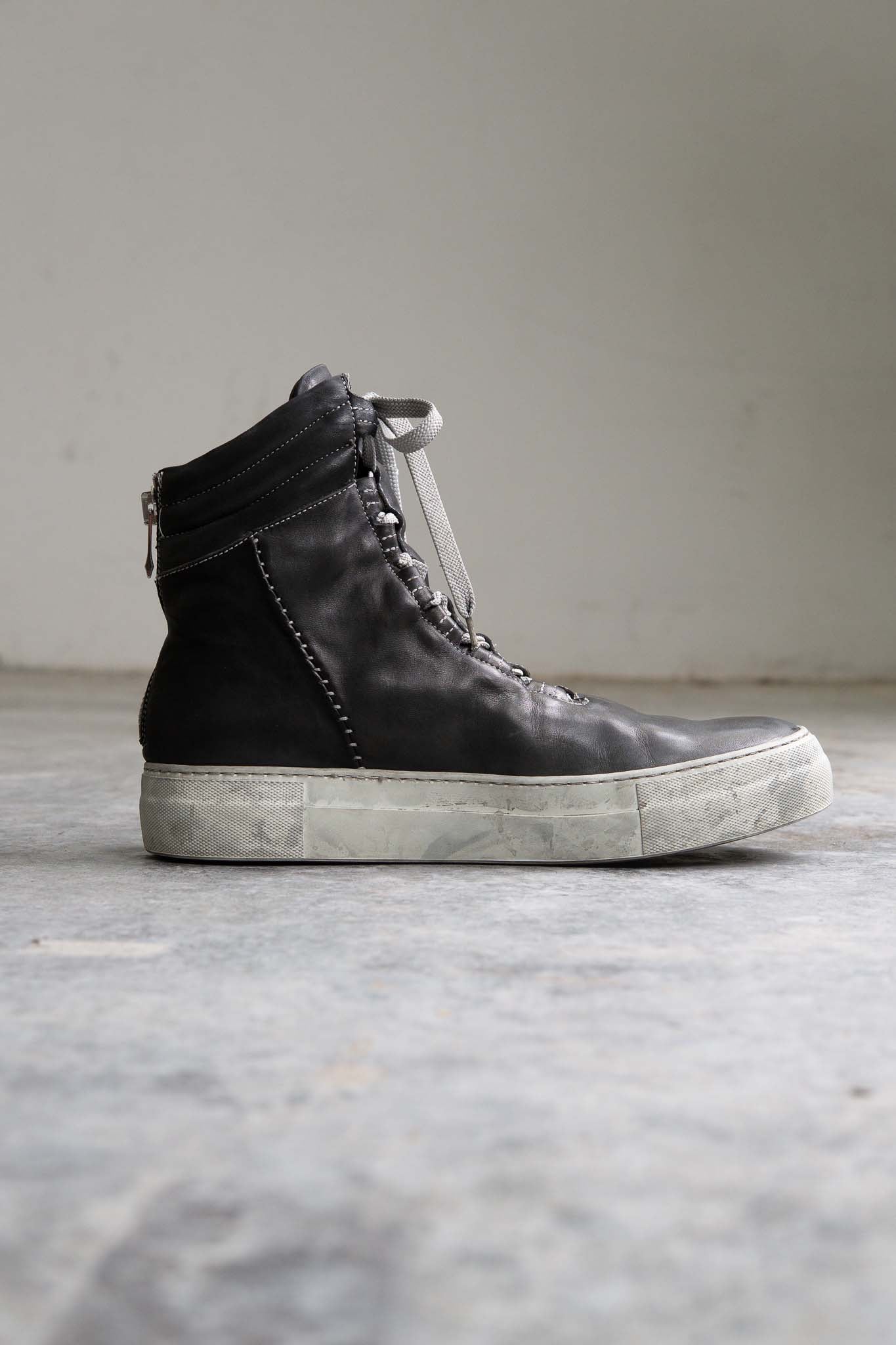 HORSE WHITE LEATHER SNEAKER CL-2 HIGH CUT WHITE HIGH RUBBER SOLES PIECE DYED