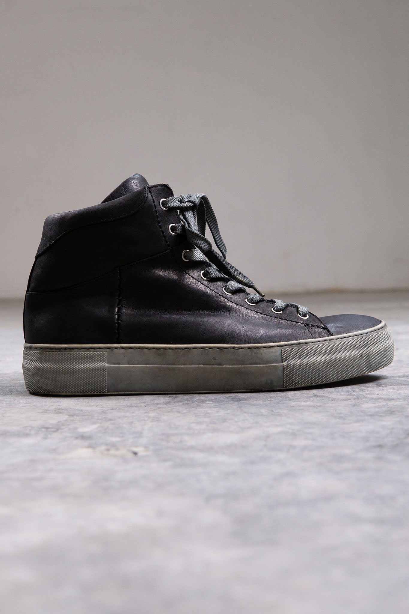 HORSE LEATHER SNEAKER SS-1H HIGH CUT WHITE HIGH RUBBER SOLES PIECE DYED
