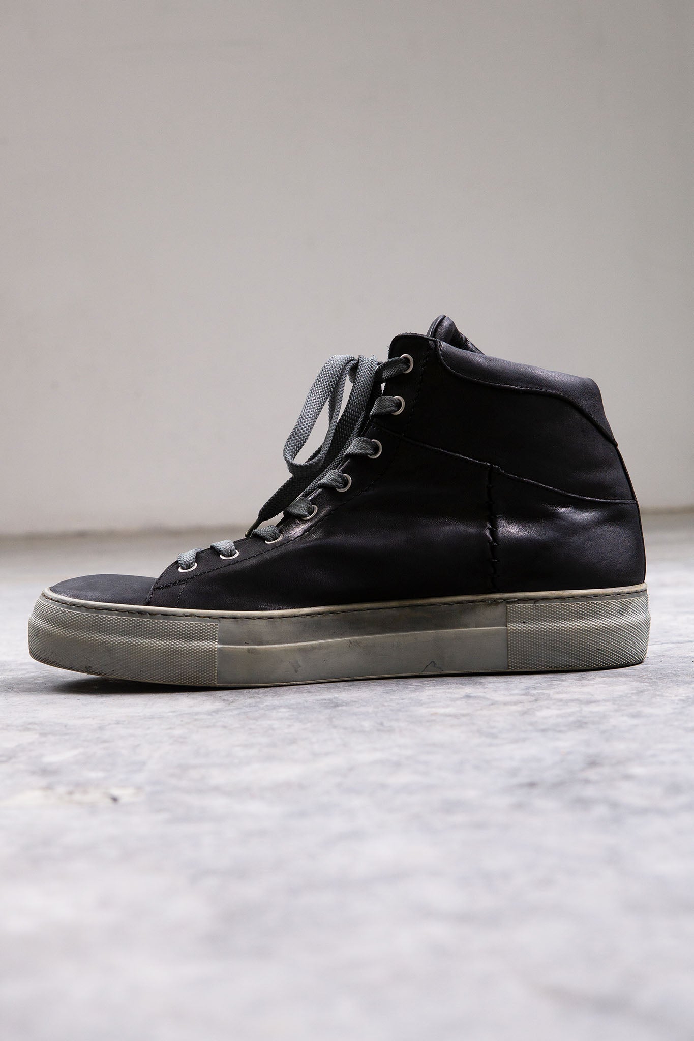 HORSE LEATHER SNEAKER SS-1H HIGH CUT WHITE HIGH RUBBER SOLES PIECE DYED