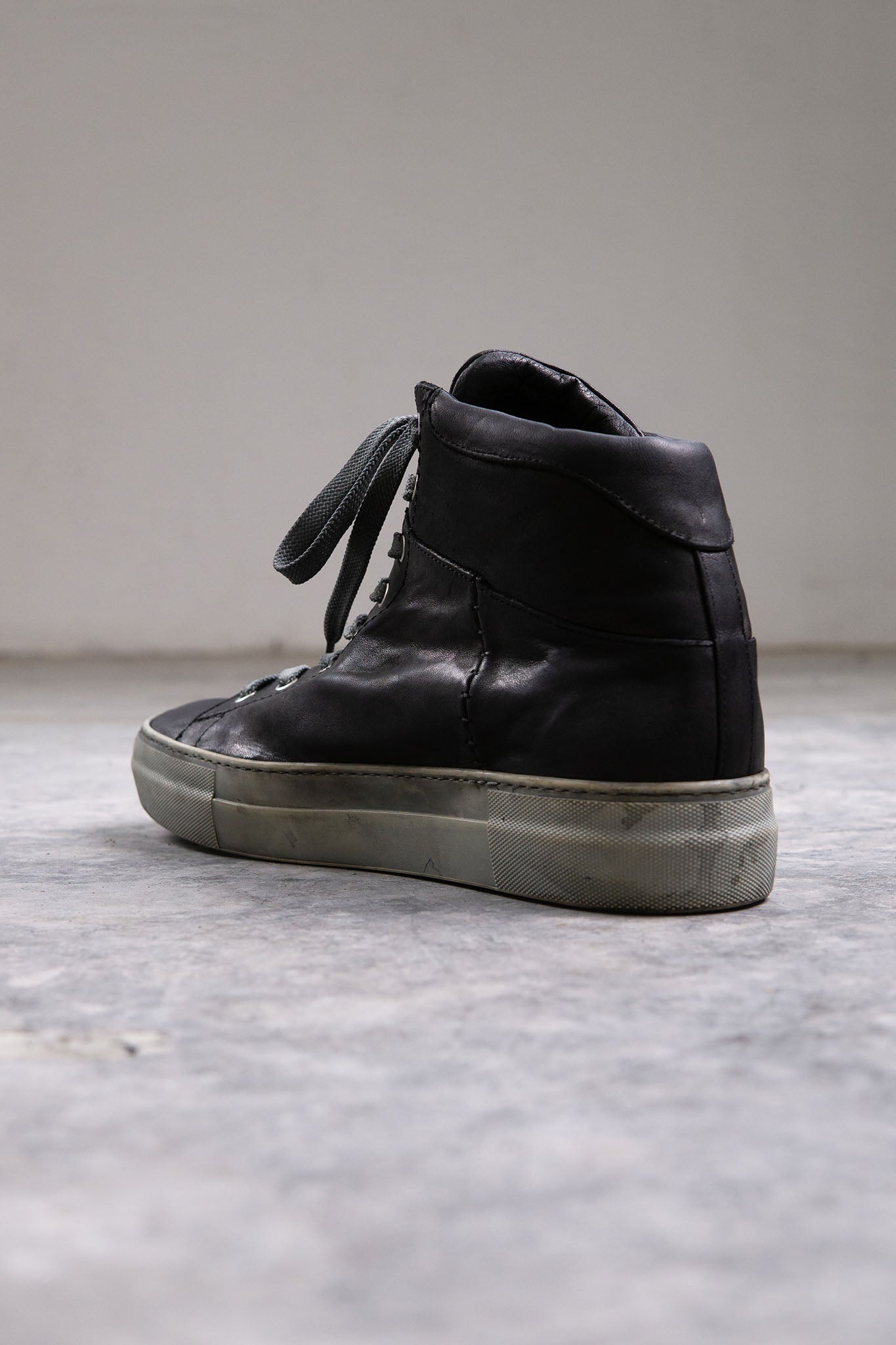 HORSE LEATHER SNEAKER SS-1H HIGH CUT WHITE HIGH RUBBER SOLES PIECE DYED
