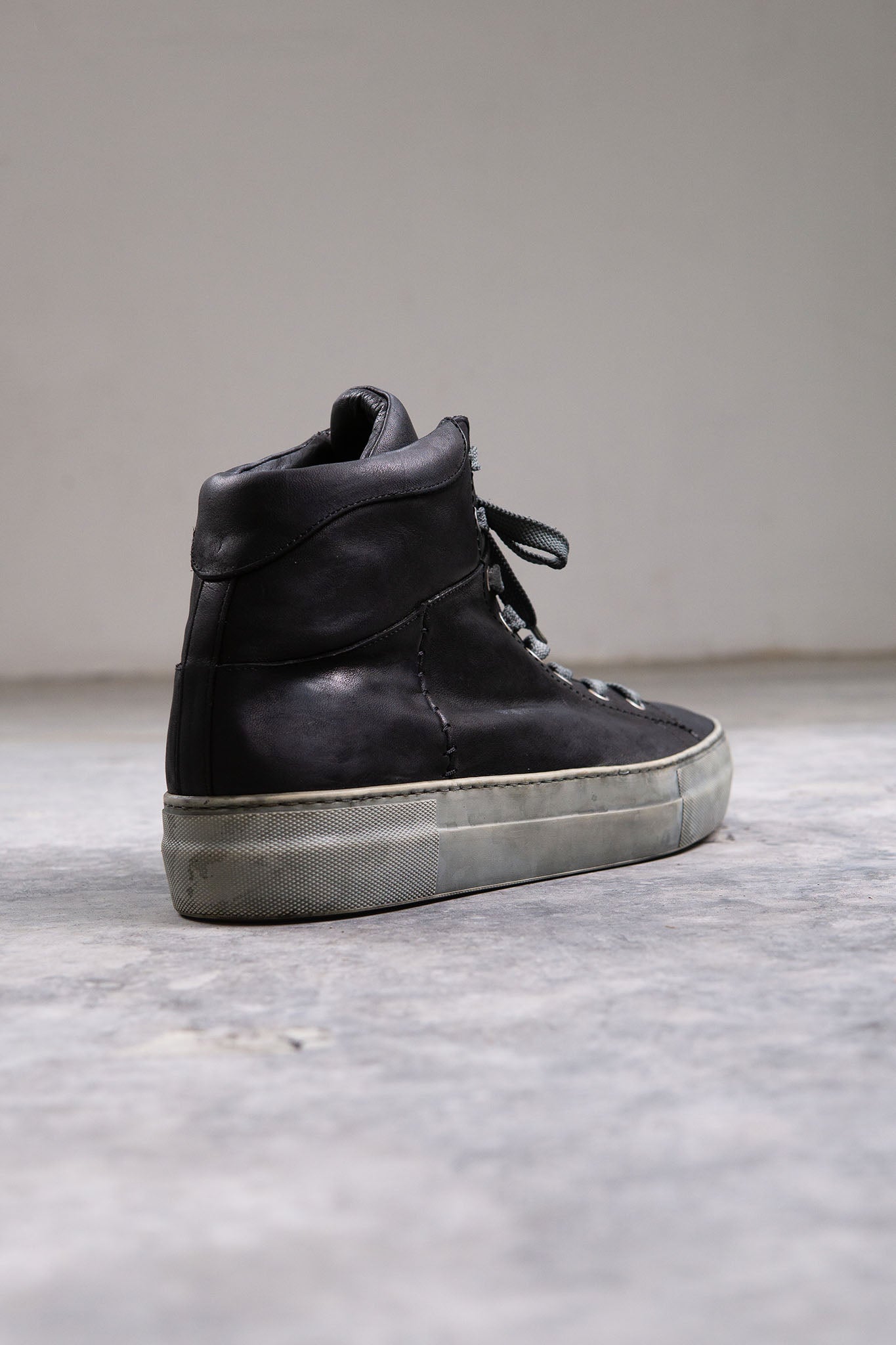 HORSE LEATHER SNEAKER SS-1H HIGH CUT WHITE HIGH RUBBER SOLES PIECE DYED